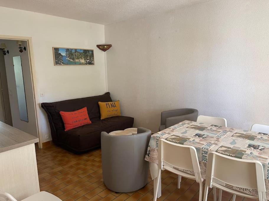 Appart-St Cyr Sur Mer-La Madrague-4Pers-Parking 滨海圣西尔 外观 照片